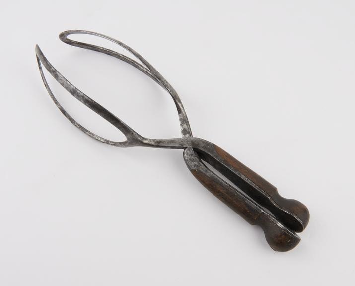 Forceps, obstetrical, Haighton, steel and wood