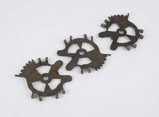 Preliminary wheels for carriage