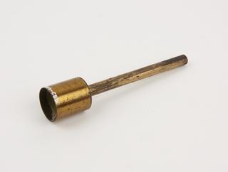 Holder for one candle, on metal rod