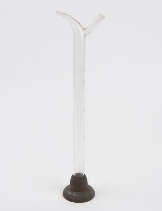 Chemical glassware