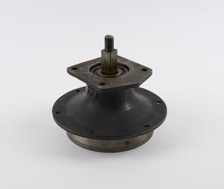 Flanged pulley wheel, from clutch, used by Morris car, 1930
