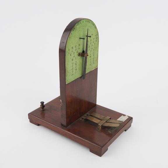 Electric telegraph apparatus by J.J. Griffin & Sons, c.1885