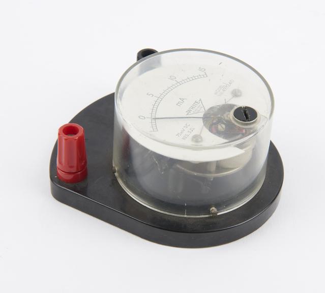 Moving-coil milliammeter by the White Electrical Instrument Co