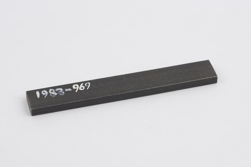 Short steel bar magnet