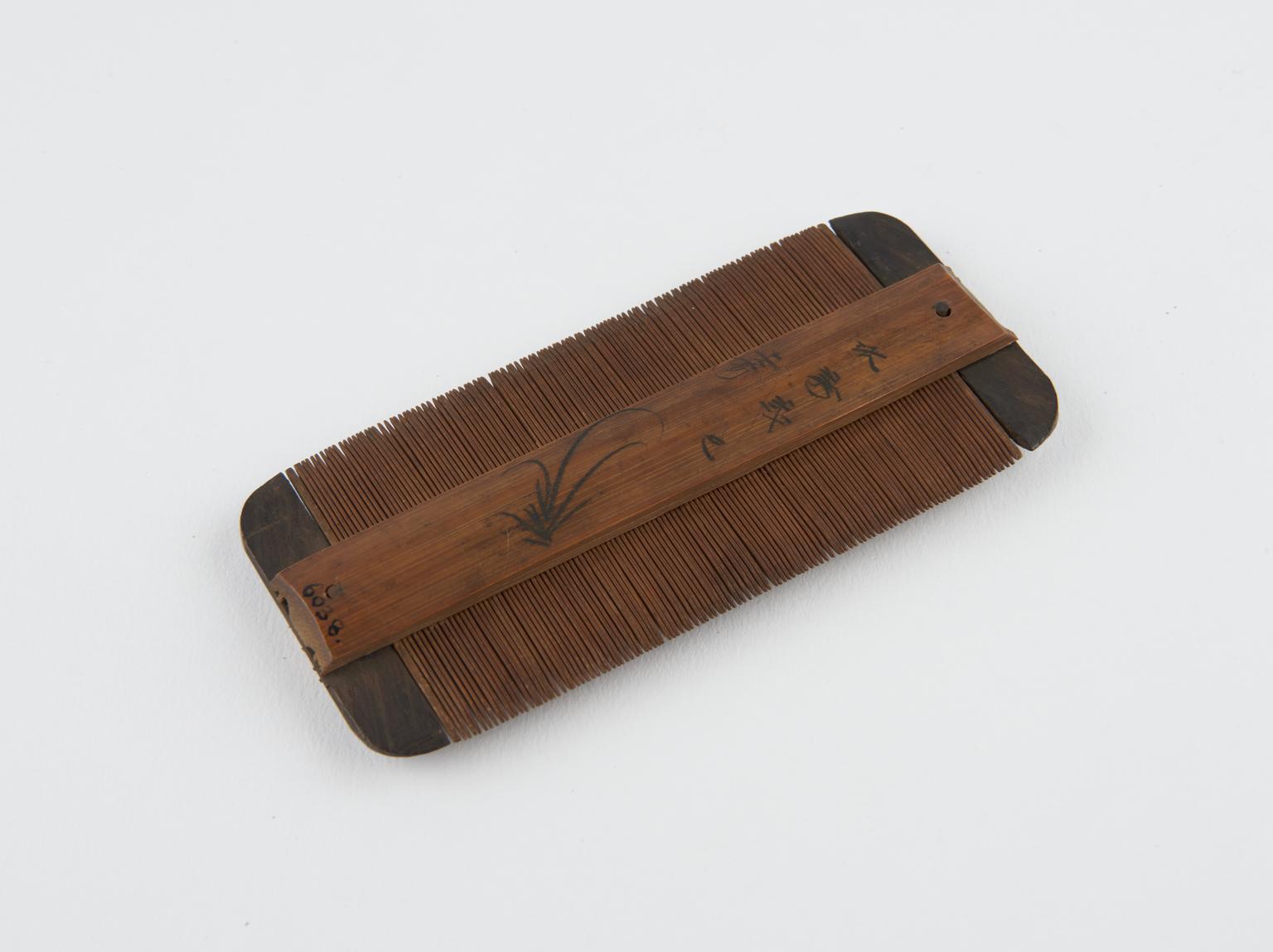 3 Edge Comb Double edged comb | Science Museum Group Collection
