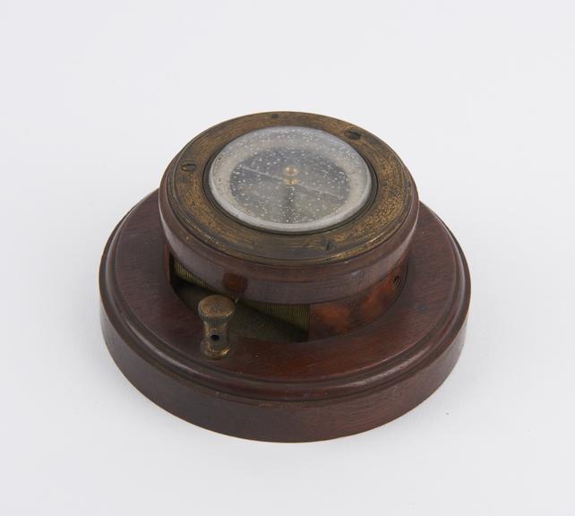 Simple moving-magnet galvanometer consisting of a magnetic