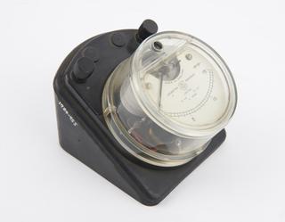 Universal moving-coil galvanometer