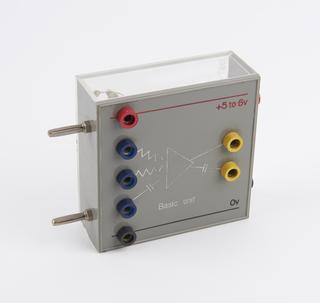 Basic module (a simple transistor amplifier) from the Electronics Kit for Nuffield A level Physics