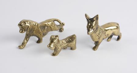 Dog figurines, associated with a 10hp two-cylinder Rolls Royce motorcar