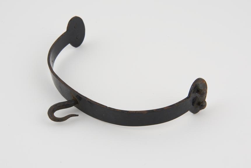 Leg suspension loop, 1841-1940