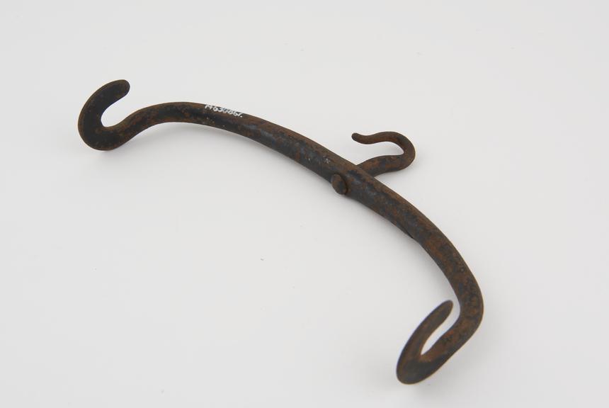 Leg suspension hook, japanned iron, European, 1801-1900