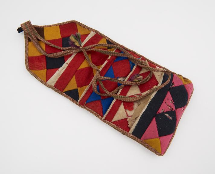 Felt patchwork container with four pouches and long card for fastening