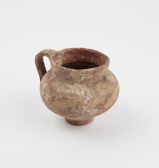 Pot, geometric decoration