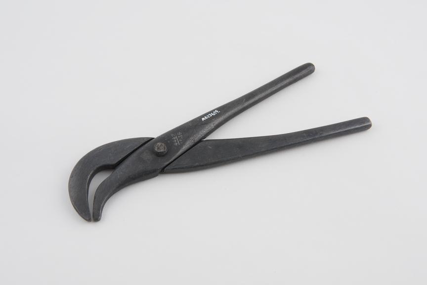 Copy of heron forceps, kankamukha svastika, metal, India