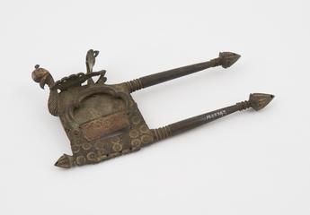 Betel nut cutter in form of peacock