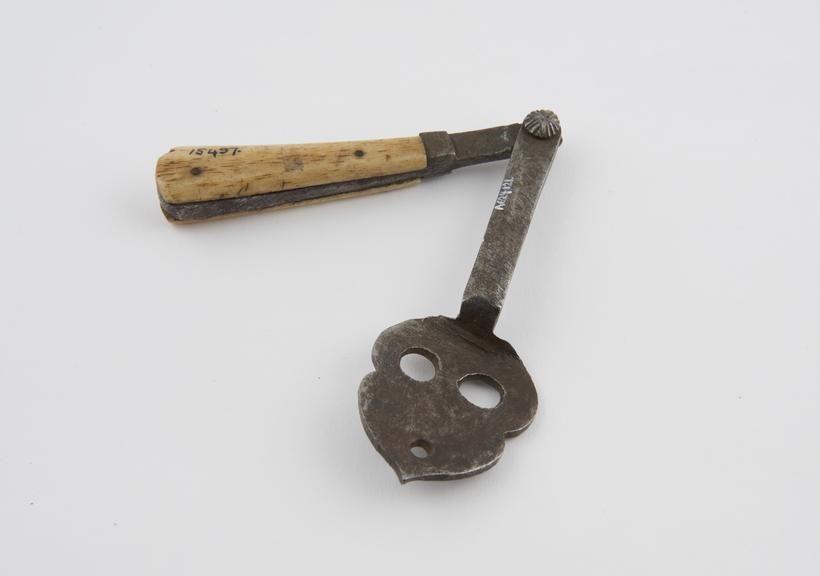 Folding cautery guard steel, with bone handle(?), 1801-1930