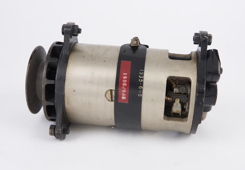 Lucas ventilated car type dynamo, type L1, 12v, no