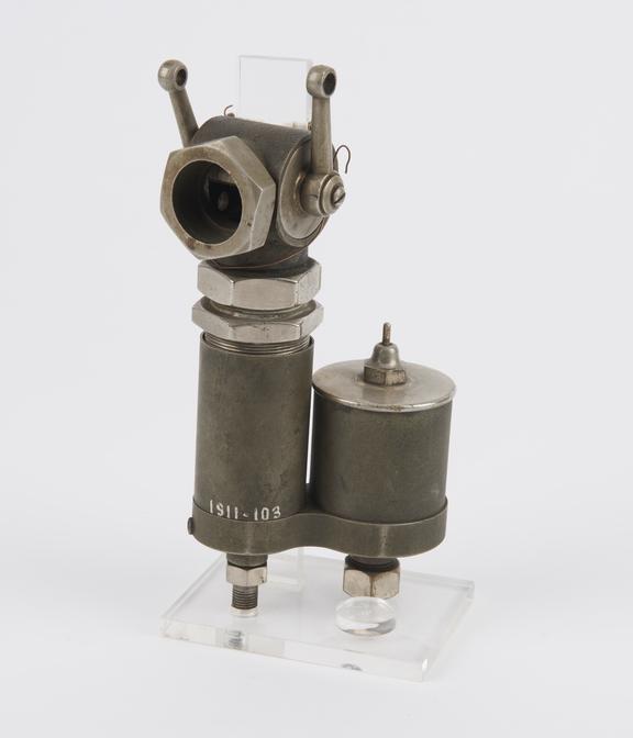 Spray carburettor made by Brown & Barlow Ltd