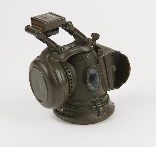 "Horoscope" no.95 oil lamp. 1909-1922