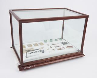 Display of the coach accessories with it's own stand and case