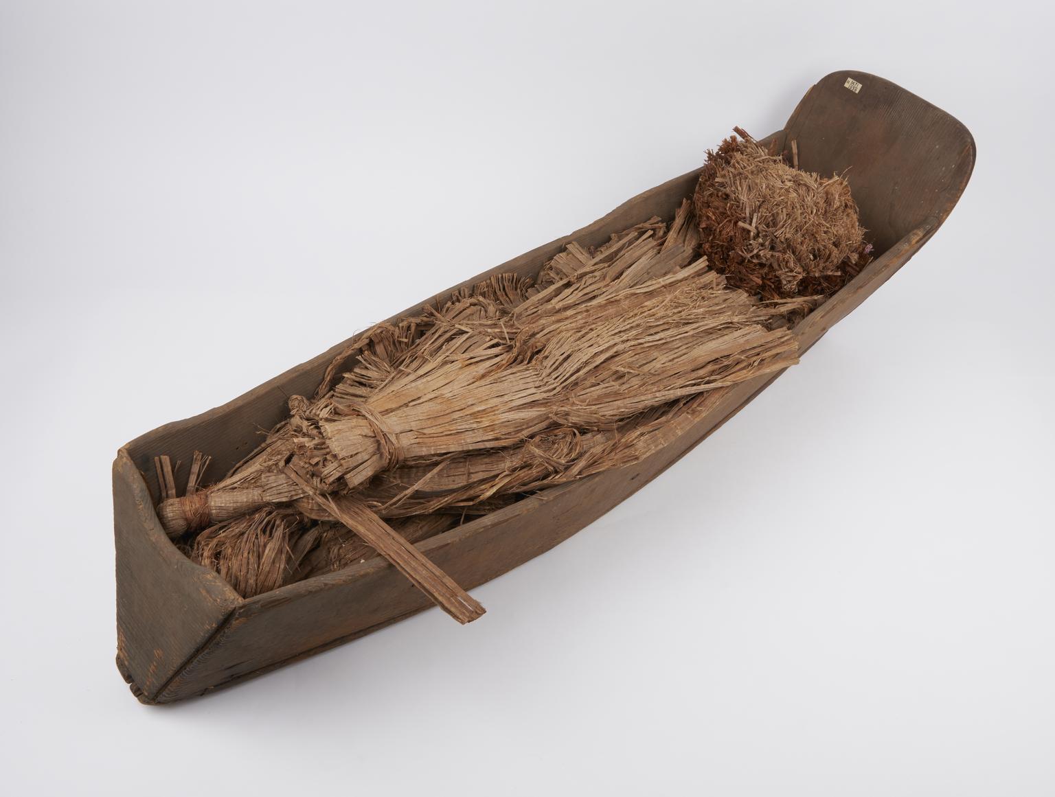 "Dug out" wooden cradle | Science Museum Group Collection