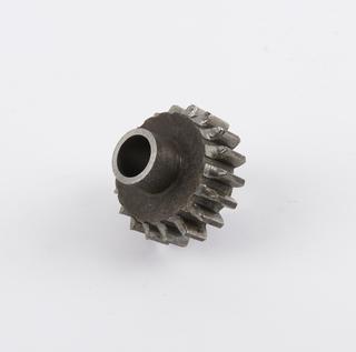 Gear wheel inscribed ‘S468’, associated with a 10hp two-cylinder Rolls Royce motorcar