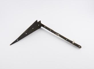 Support/angle bracket, associated with a 10hp two-cylinder Rolls Royce motorcar