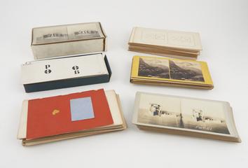 Assorted stereoscopic cards