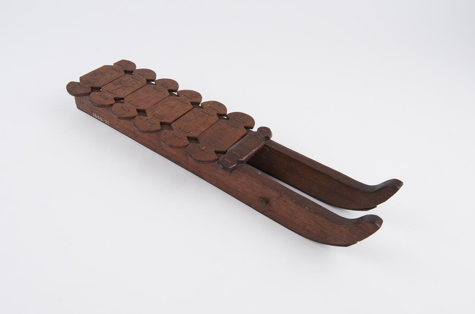 Sledge Structure Model of a labrador sledge | Science Museum Group Collection