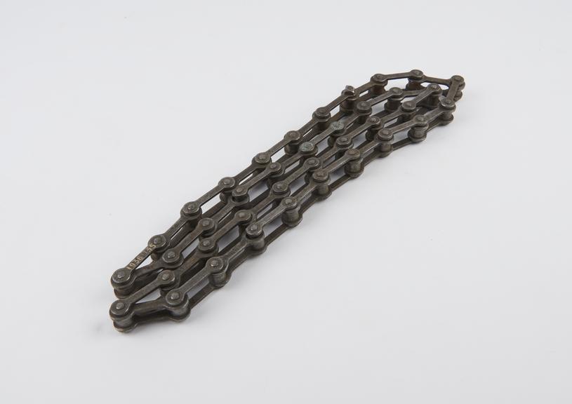 Sample of tricycle roller chain 1.3 pitch, 0