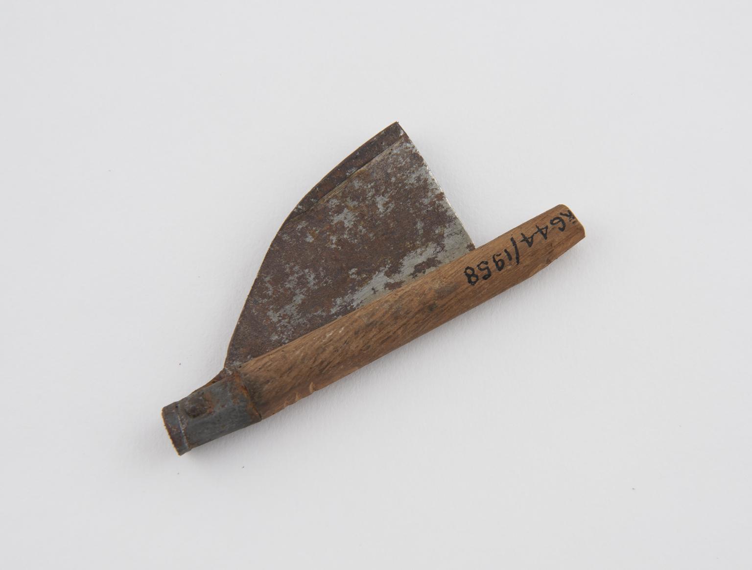 Steel Razor Weapon Razor, steel and wood | Science Museum Group Collection