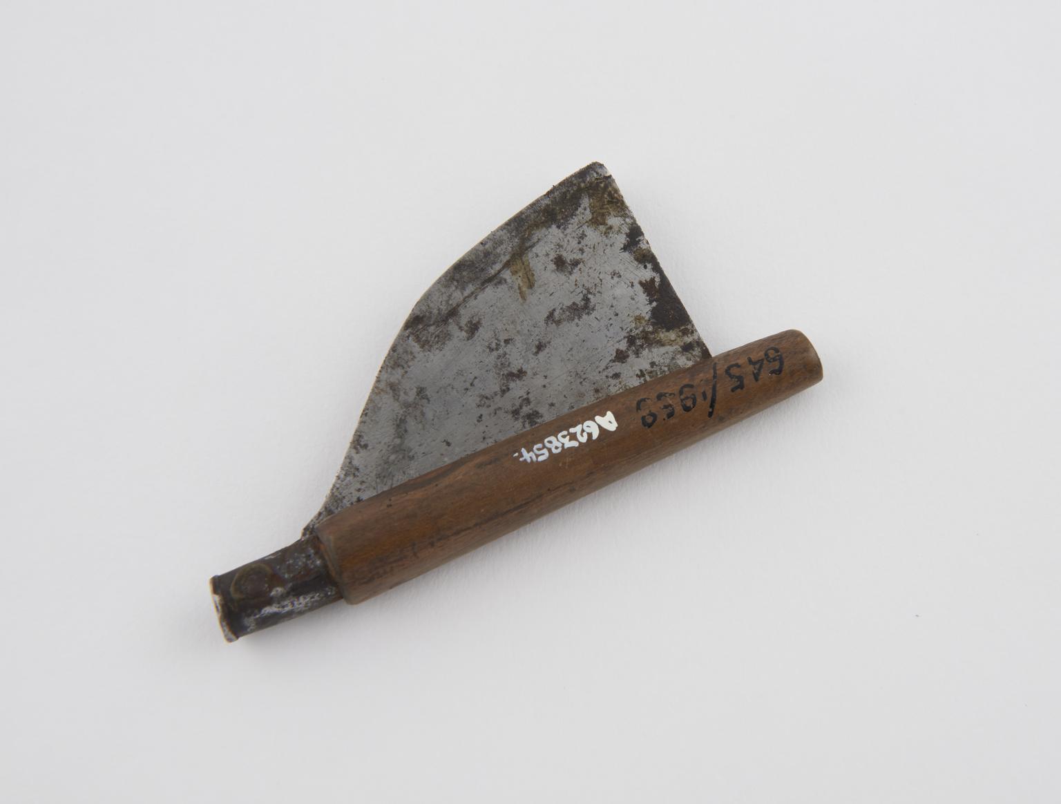 Steel Razor Weapon Razor, steel and wood | Science Museum Group Collection