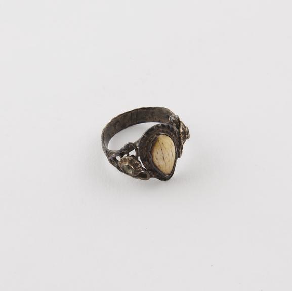 Silver finger ring, probably a hunting charm