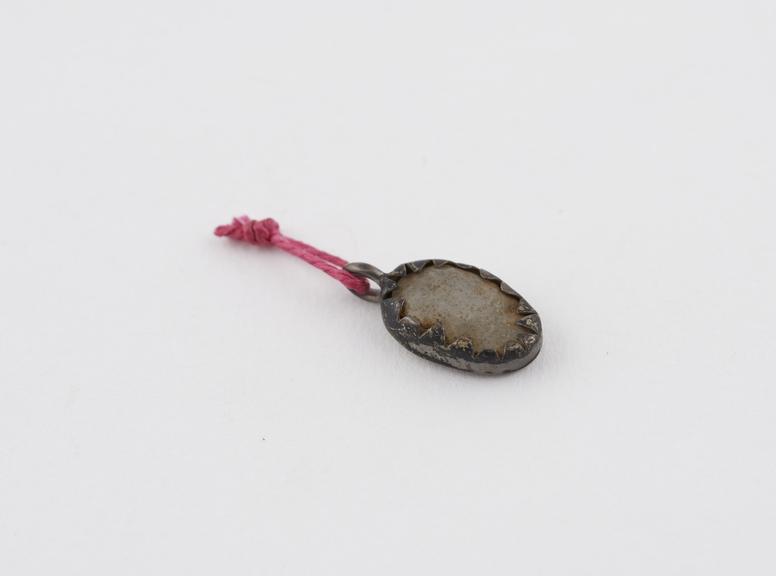 Amuletic pendant