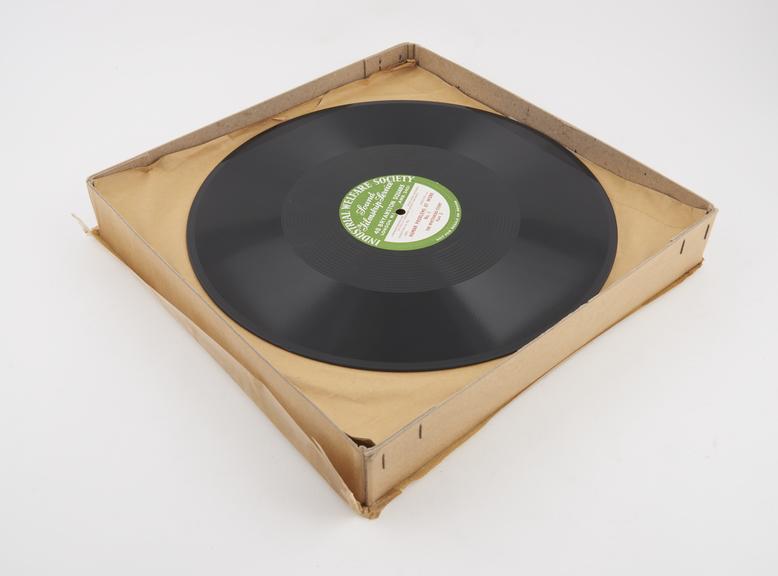 Gramophone records; 4 (78rpm) gramophone records originating