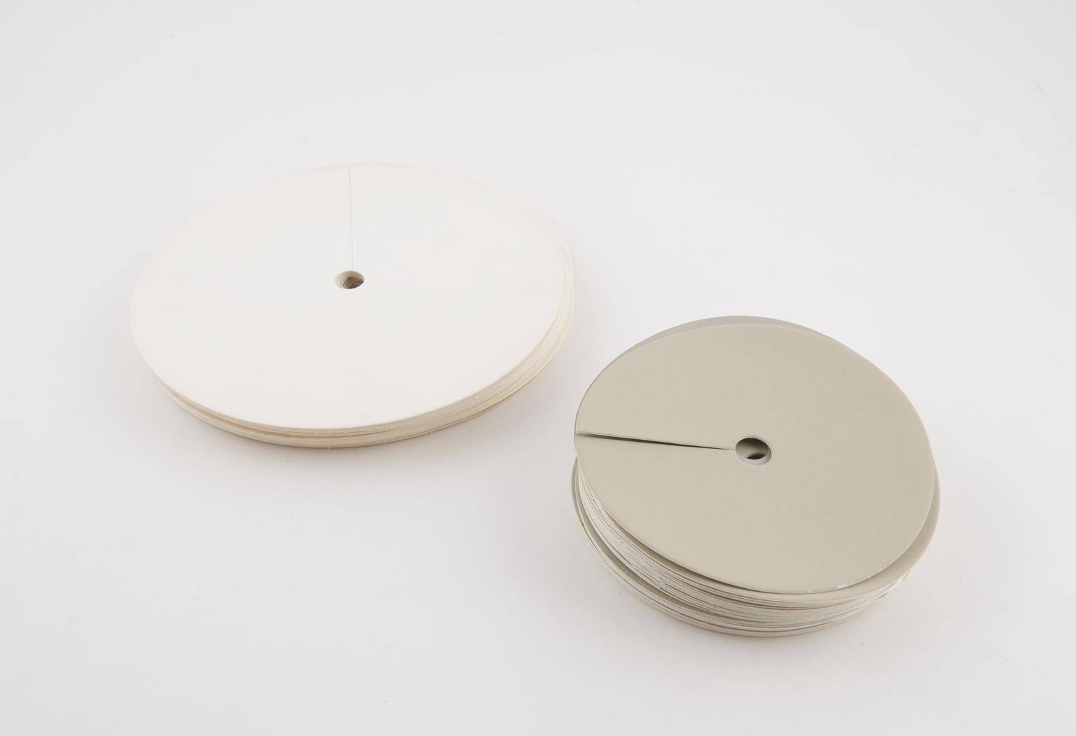White and grey colour wheels