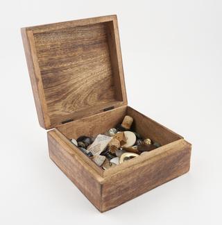 Various objects for the  Communicube and Communiwell