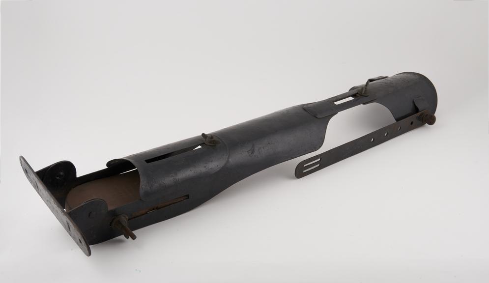 Metal leg splint, 1901-1920