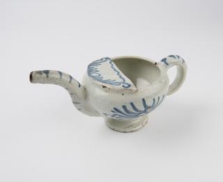 Feeding cup