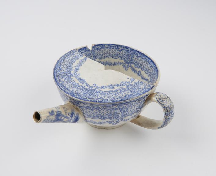 Blue and white transfer pattern feeding cup, Crellin 38