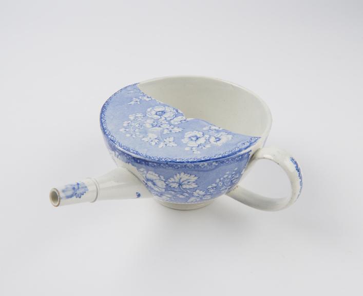 Blue and white transfer pattern feeding cup, Crellin 56