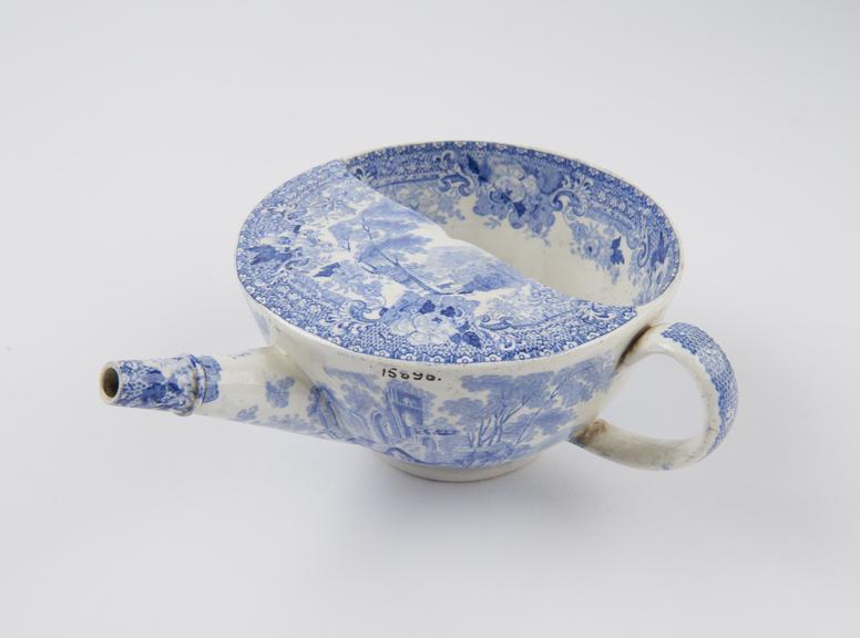 Blue and white transfer pattern feeding cup, Verona' pattern