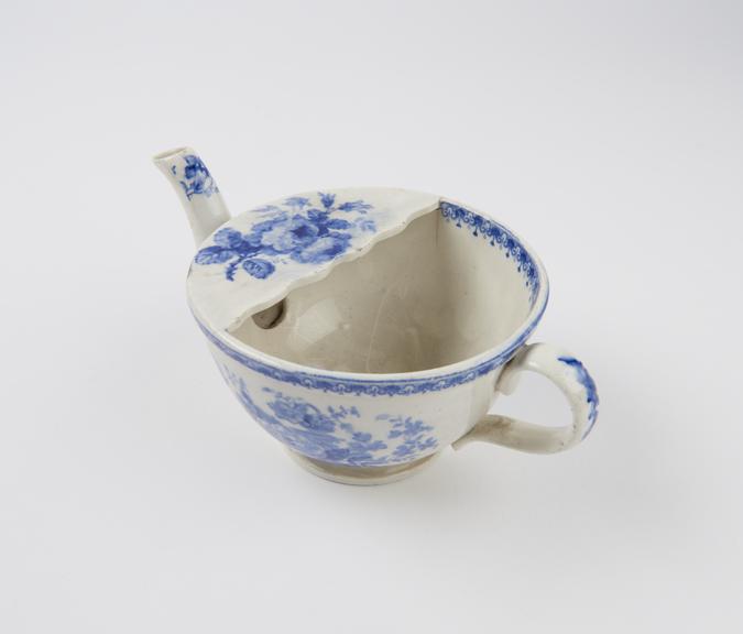 Blue and white transfer pattern feeding cup