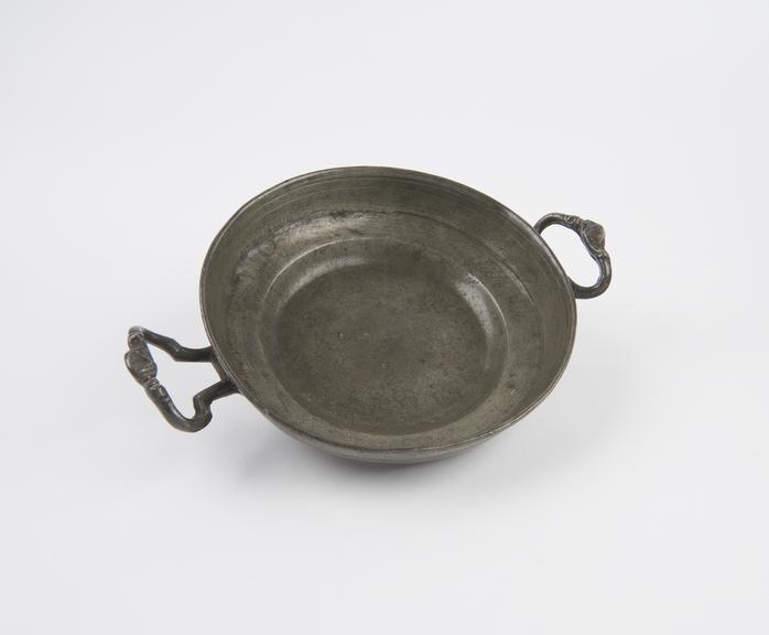 Pewter porringer, 18th or 19th century