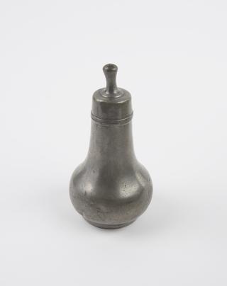 Infant's feeding bottle