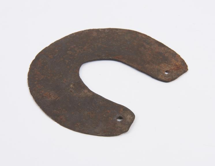 Steel "fighting" bracelet used in sport called "bangle fighting"