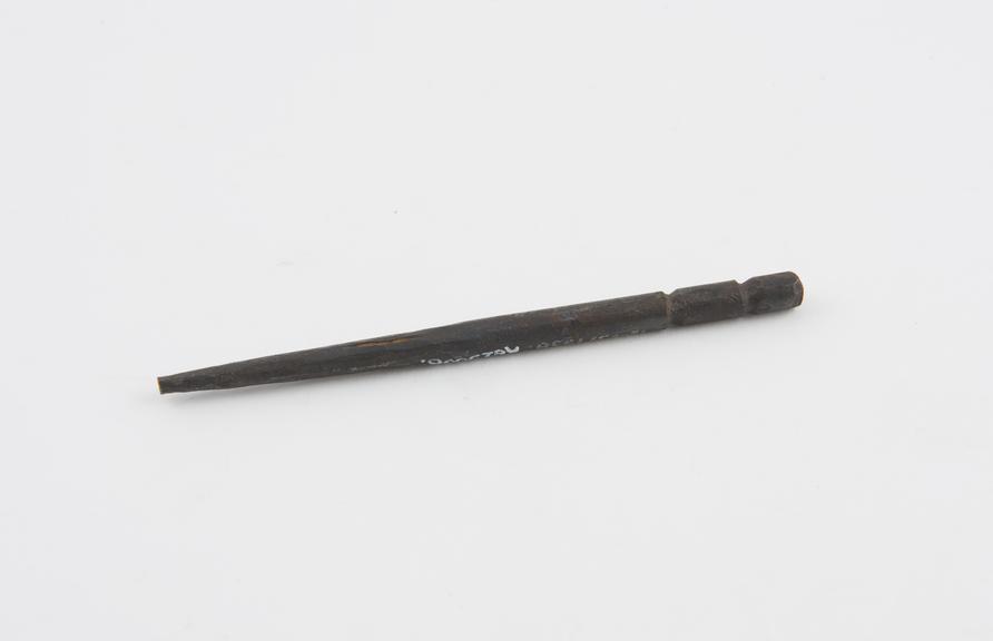 Circumcision instrument, iron rod, from Egypt, 1850-1930