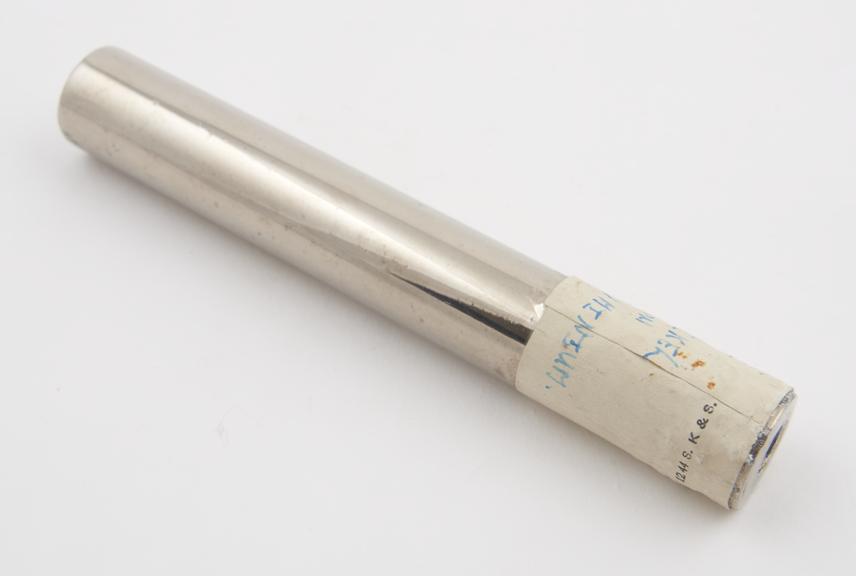 Cylindrical sample, 150mm long and 22mm diameter