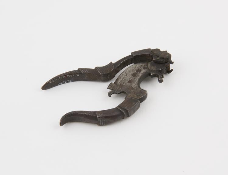Small steel betel nut cutter, Indian, 1801-1900