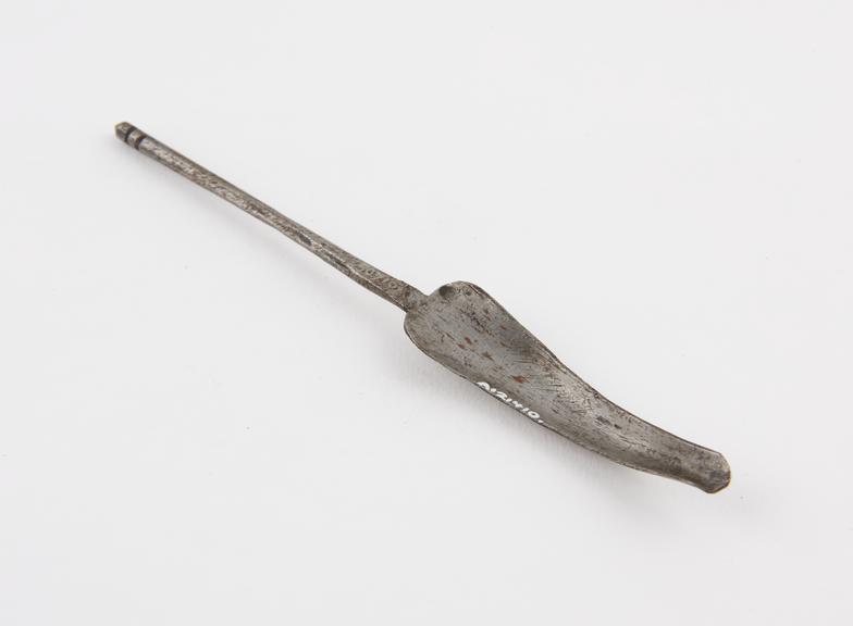 Tea powder scoop, steel, Japanese, from Hamonic collection